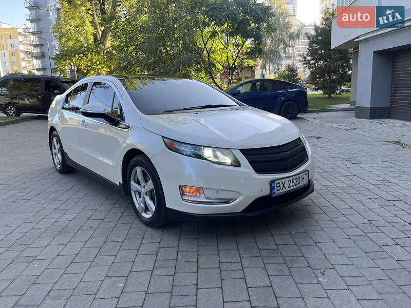 Хетчбек Chevrolet Volt 2011 в Івано-Франківську