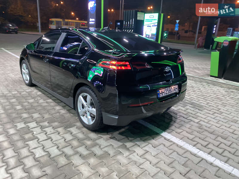 Хэтчбек Chevrolet Volt 2013 в Одессе фото 8 Хэтчбек Chevrolet Volt 2013 в Одессе