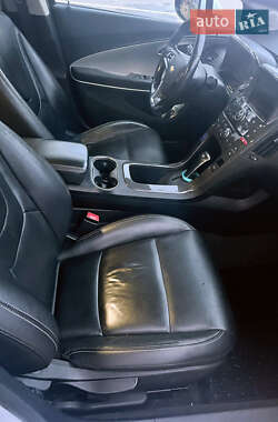 Хэтчбек Chevrolet Volt 2014 в Киеве
