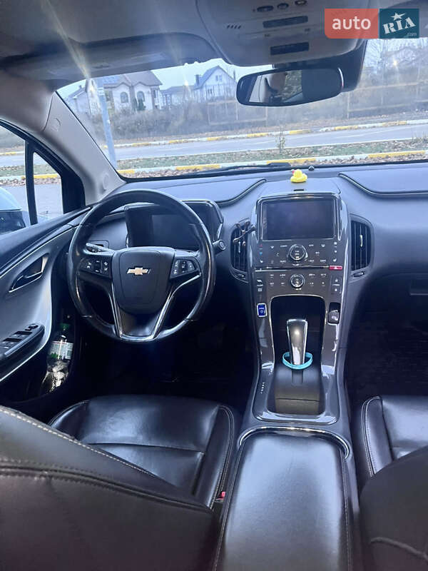 Хэтчбек Chevrolet Volt 2014 в Киеве