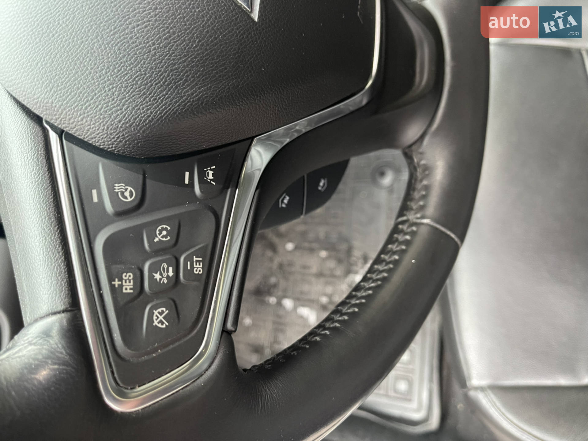 2017 Chevrolet Volt - мініатюра 13