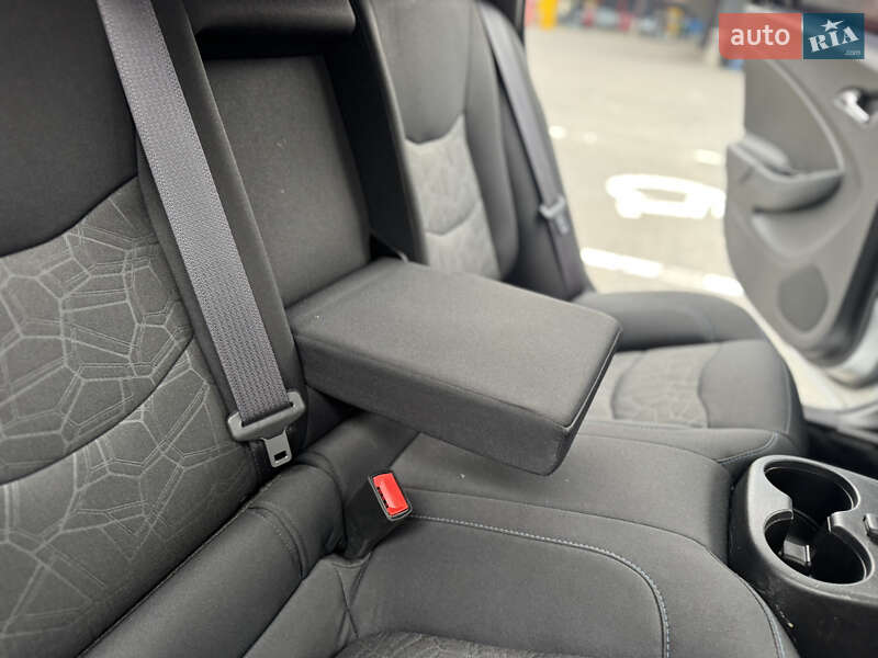 Хетчбек Chevrolet Volt 2016 в Києві