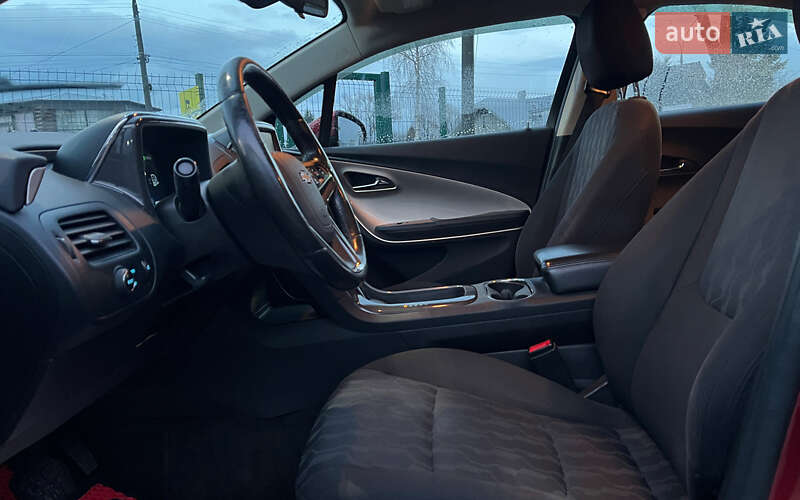 Хэтчбек Chevrolet Volt 2014 в Коломые