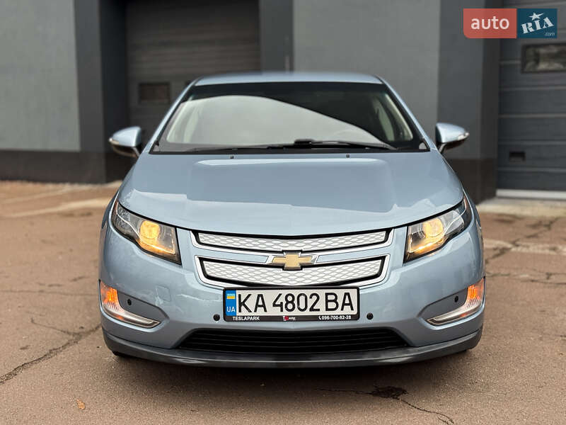 Хетчбек Chevrolet Volt 2012 в Києві