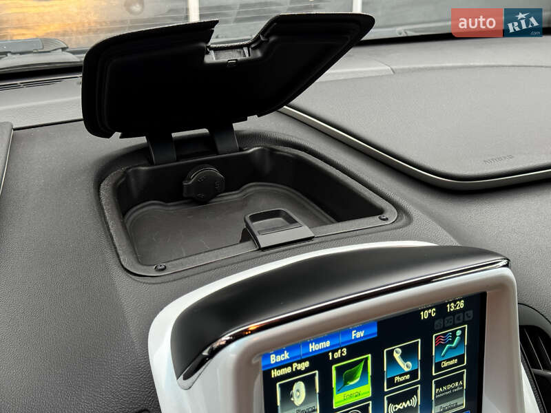 Хетчбек Chevrolet Volt 2012 в Києві