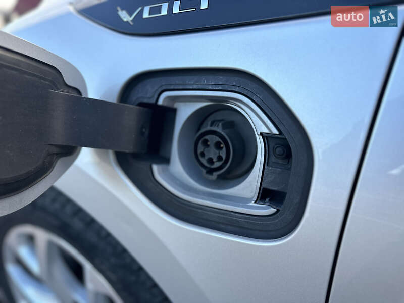 Хэтчбек Chevrolet Volt 2017 в Виннице