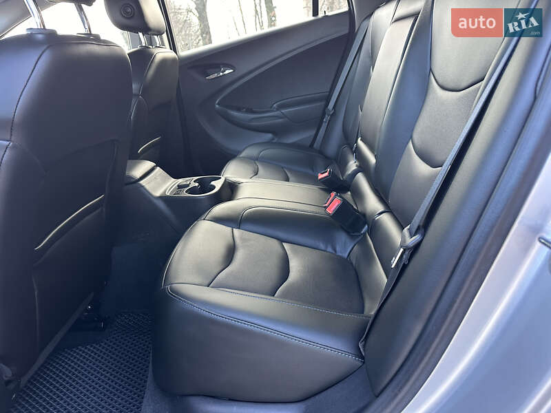 Хэтчбек Chevrolet Volt 2017 в Виннице