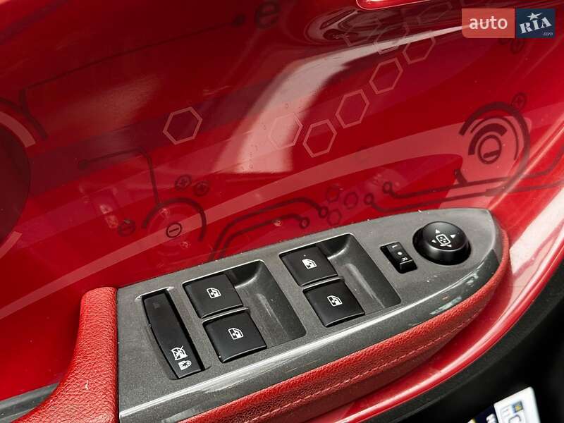 Хэтчбек Chevrolet Volt 2012 в Киеве