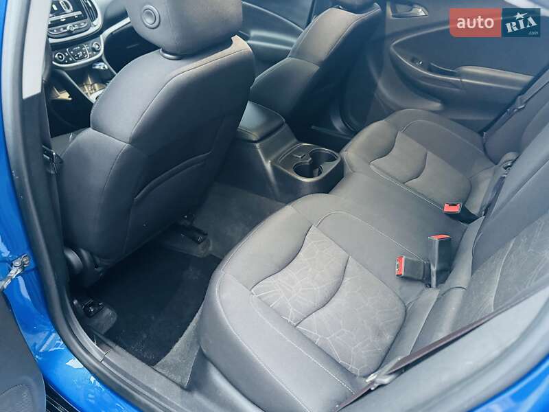 Хэтчбек Chevrolet Volt 2016 в Белогородке