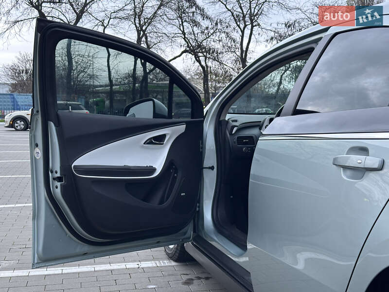 Хетчбек Chevrolet Volt 2011 в Одесі