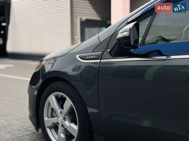 Хэтчбек Chevrolet Volt 2013 в Киеве фото 12 Хэтчбек Chevrolet Volt 2013 в Киеве
