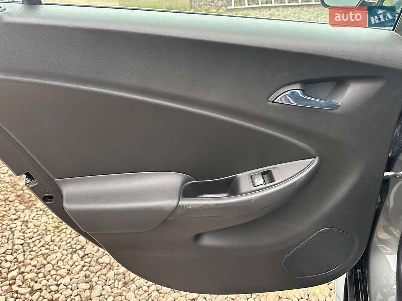 Хэтчбек Chevrolet Volt 2017 в Одессе фото 30 Хэтчбек Chevrolet Volt 2017 в Одессе