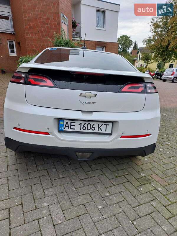 Хетчбек Chevrolet Volt 2014 в Дніпрі фото 5 Хетчбек Chevrolet Volt 2014 в Дніпрі