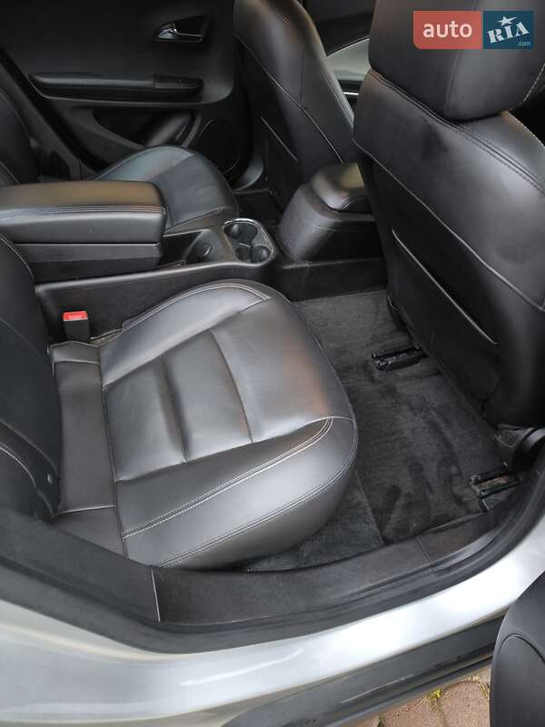 Хетчбек Chevrolet Volt 2013 в Києві фото 25 Хетчбек Chevrolet Volt 2013 в Києві
