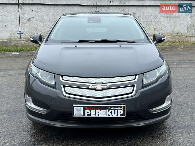 Хэтчбек Chevrolet Volt 2015 в Киеве
