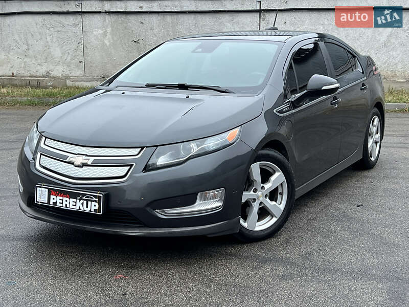 Хэтчбек Chevrolet Volt 2015 в Киеве