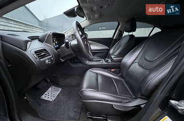 Хэтчбек Chevrolet Volt 2015 в Киеве
