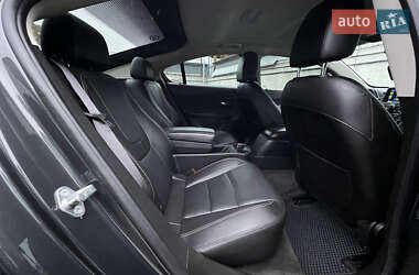 Хэтчбек Chevrolet Volt 2015 в Киеве