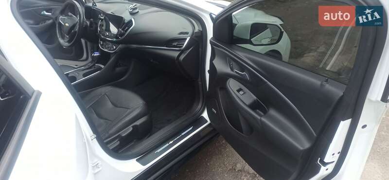 Хэтчбек Chevrolet Volt 2017 в Кременчуге фото 18 Хэтчбек Chevrolet Volt 2017 в Кременчуге