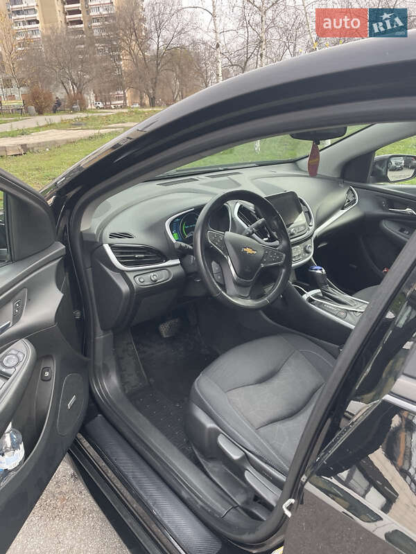 Хэтчбек Chevrolet Volt 2016 в Запорожье