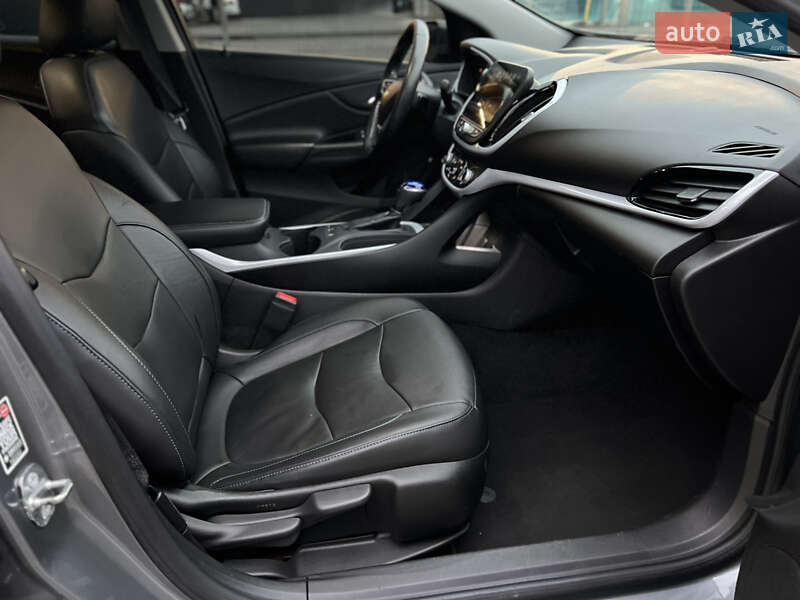 Хэтчбек Chevrolet Volt 2017 в Одессе