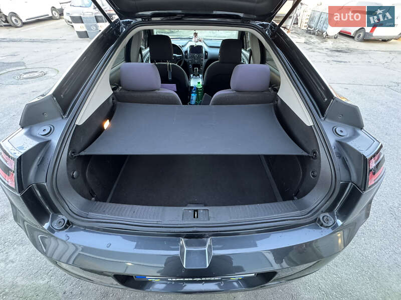 Хэтчбек Chevrolet Volt 2013 в Днепре
