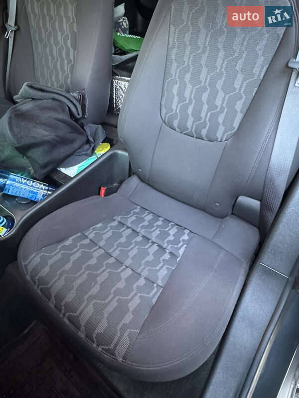 Хэтчбек Chevrolet Volt 2013 в Днепре