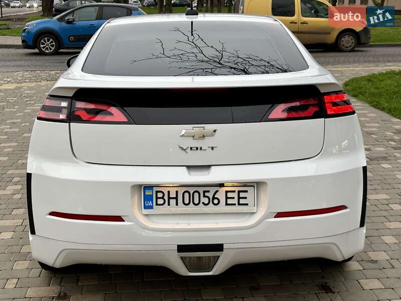 Хэтчбек Chevrolet Volt 2015 в Одессе