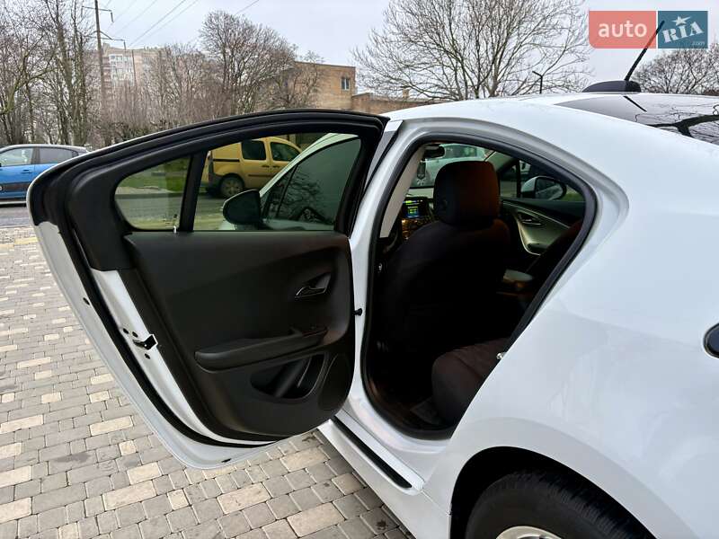 Хэтчбек Chevrolet Volt 2015 в Одессе