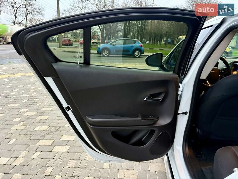 Хэтчбек Chevrolet Volt 2015 в Одессе
