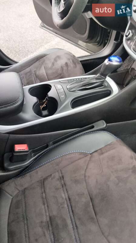 Хэтчбек Chevrolet Volt 2015 в Ровно