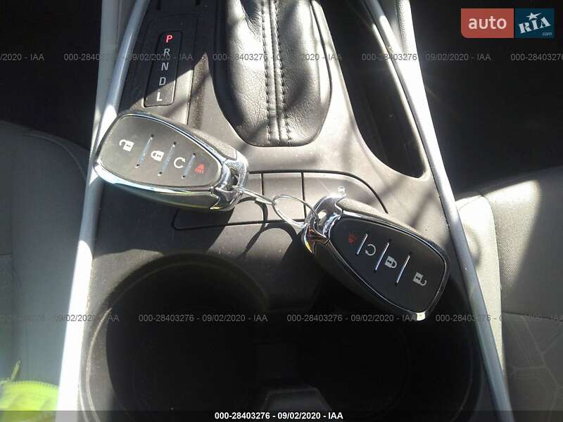 Хетчбек Chevrolet Volt 2018 в Чернівцях