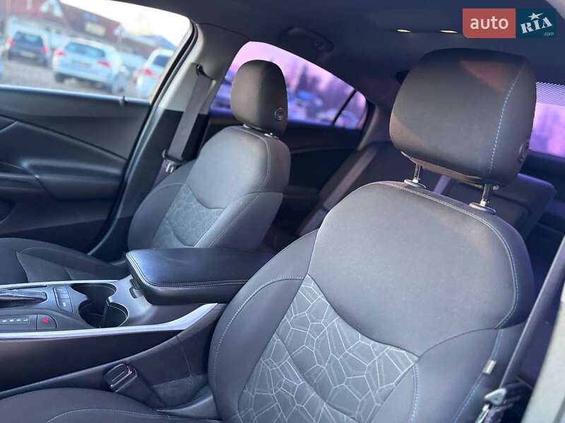 Хэтчбек Chevrolet Volt 2017 в Коломые