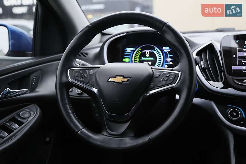 Хэтчбек Chevrolet Volt 2017 в Киеве