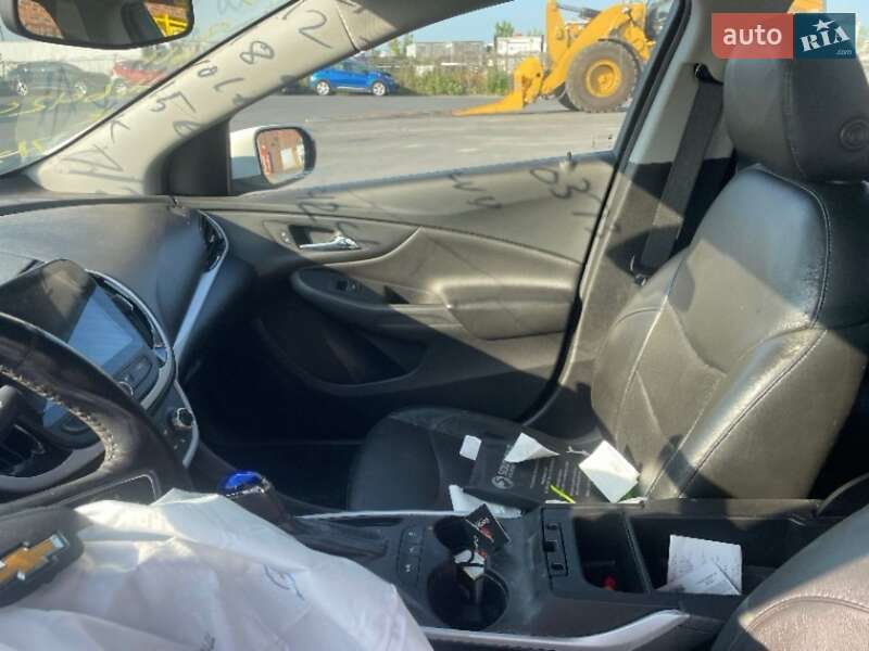 Хетчбек Chevrolet Volt 2018 в Києві