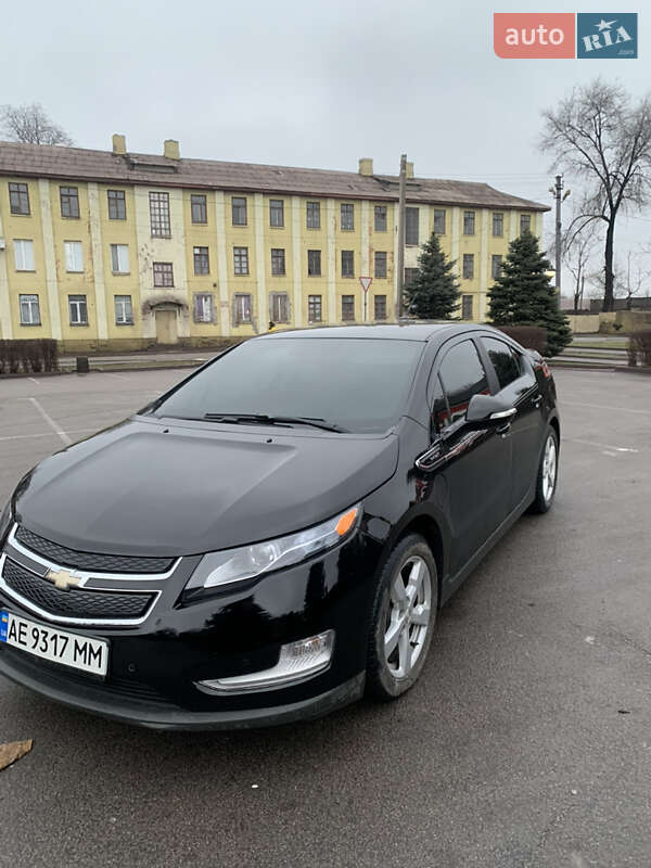 Хэтчбек Chevrolet Volt 2015 в Киеве