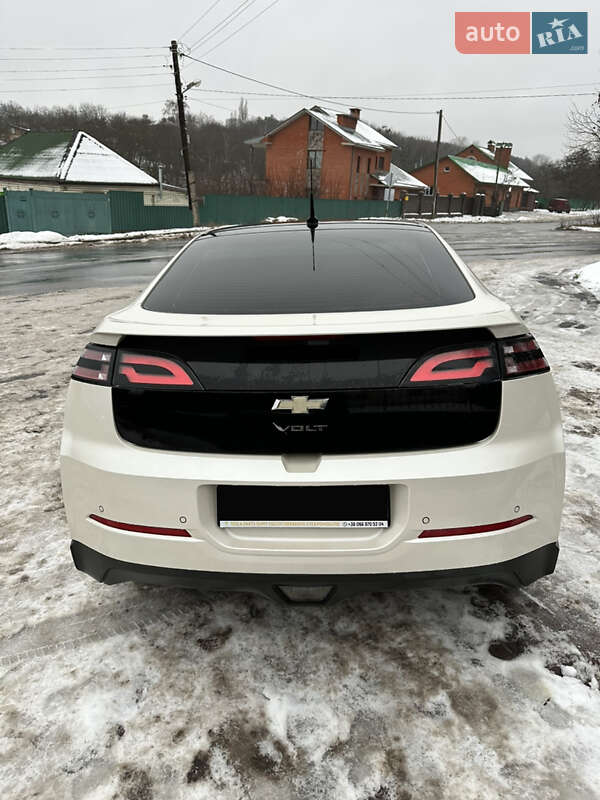 Хэтчбек Chevrolet Volt 2012 в Полтаве