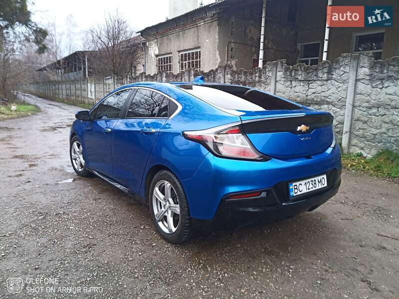 Хэтчбек Chevrolet Volt 2016 в Стрые