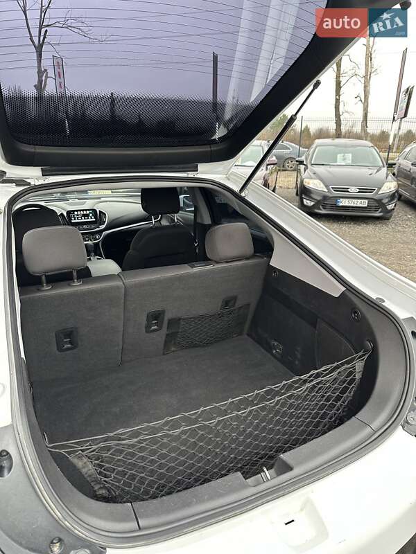 Хетчбек Chevrolet Volt 2018 в Білогородці