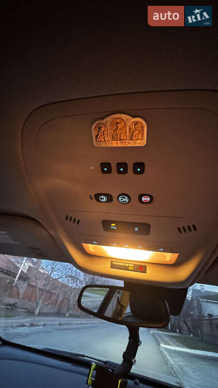 Хэтчбек Chevrolet Volt 2013 в Киеве