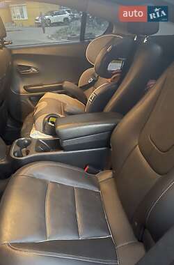 Хэтчбек Chevrolet Volt 2014 в Черкассах