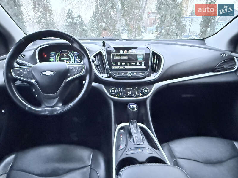 Хэтчбек Chevrolet Volt 2018 в Киеве