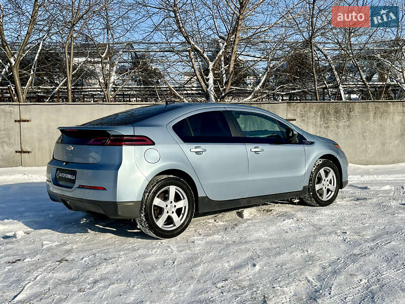Хэтчбек Chevrolet Volt 2014 в Киеве фото 5 Хэтчбек Chevrolet Volt 2014 в Киеве