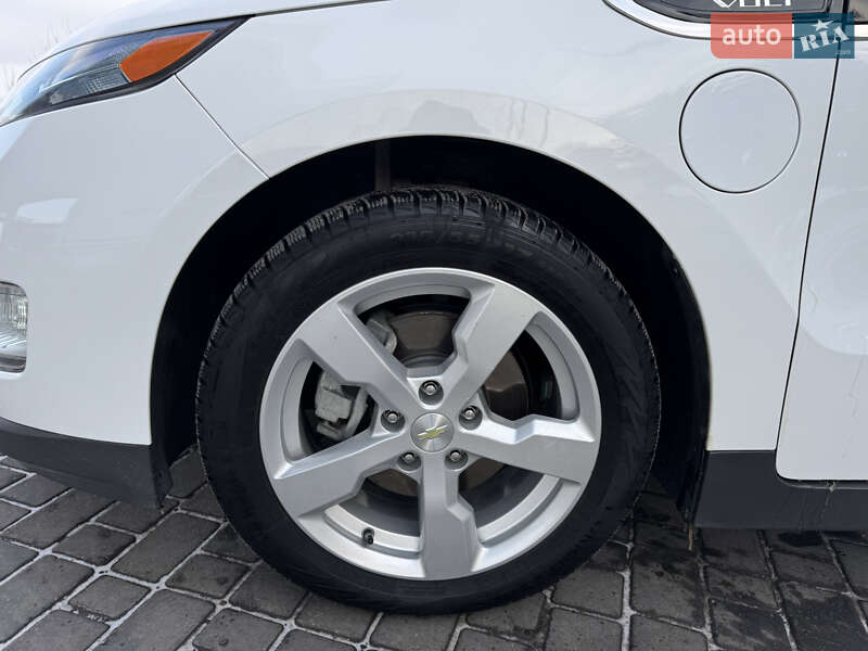 Хэтчбек Chevrolet Volt 2015 в Одессе фото 10 Хэтчбек Chevrolet Volt 2015 в Одессе