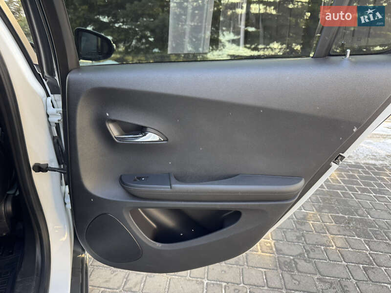 Хэтчбек Chevrolet Volt 2015 в Одессе фото 35 Хэтчбек Chevrolet Volt 2015 в Одессе