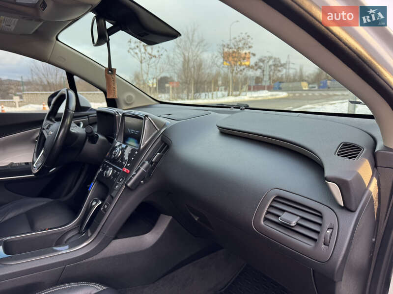 Хэтчбек Chevrolet Volt 2015 в Одессе фото 51 Хэтчбек Chevrolet Volt 2015 в Одессе