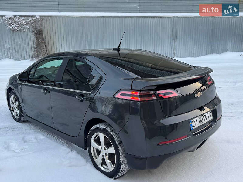 Хэтчбек Chevrolet Volt 2013 в Киеве
