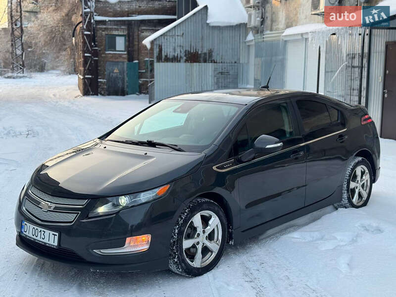 Хэтчбек Chevrolet Volt 2013 в Киеве