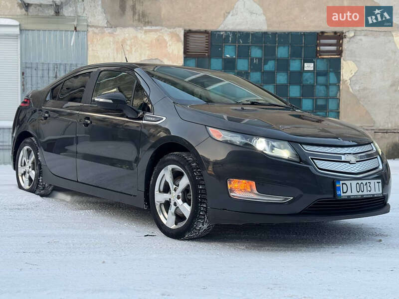 Хэтчбек Chevrolet Volt 2013 в Киеве