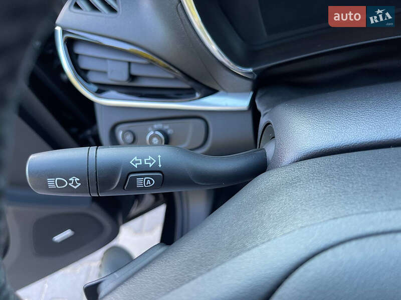 Хетчбек Chevrolet Volt 2017 в Луцьку